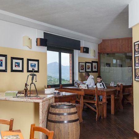 Managheri Wine Bar Oliena Exterior foto